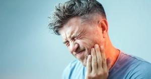 درد در ایمپلنت دندان 